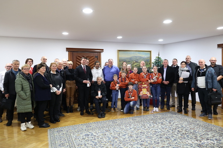 Skavti prinesli Luč miru iz Betlehema (7)